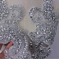 Свадебная кружевная аппликация в форме 3D цветка, с плоским основанием, термоклеевая, со стразами, хрустальной вышивкой, ручной работы, с пайетками и бисером, для отделки лифов