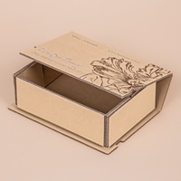 Boîte de rangement pour bijoux haut de gamme, design exquis avec lamination mate et estampage or, pour montre, boucles d'oreilles, bracelet, bague, emballage