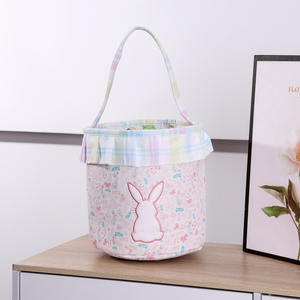 Fournitures, accessoires et décorations pour les fêtes de printemps et de Pâques, panier de Pâques <span class=keywords><strong>en</strong></span> <span class=keywords><strong>toile</strong></span> à volants avec carton à œufs floral, vente <span class=keywords><strong>en</strong></span> gros avec pompon - Product Image 2