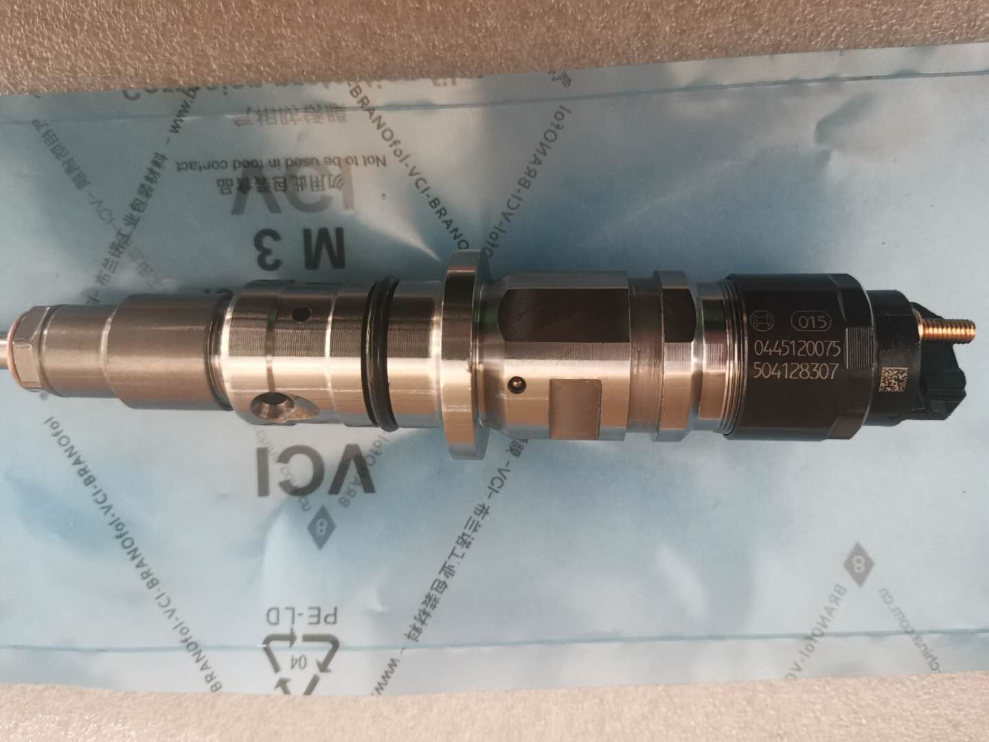 High Quality New Common Rail Injector 0445120075 Diesel Fuel Injection Nozzle 2855 135 For CASE/IVECO/NEW HOLLAND