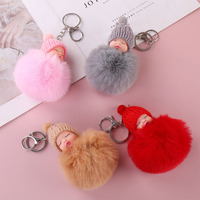 Porte-clés Adorable Bébé Endormi en Peluche Douce avec Pompon en Fausse Fourrure, Breloque de Sac pour Décoration Quotidienne