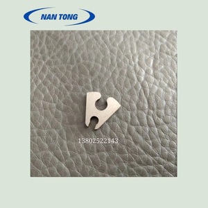 Pinza de sujeción Nantong Printing Press Butterfly Clip D15 1 para máquina perforadora - Product Image 1