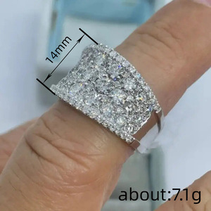 Anello da Donna con Mezza Fascia in Zirconi Brillanti, Elegante Gioiello da Dito per Matrimonio e Fidanzamento - Product Image 3