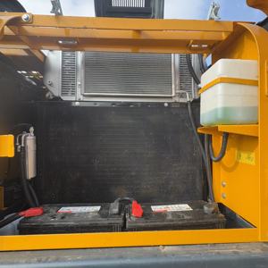 Excavadora Hyundai 220 de 22 toneladas, excavadora de cadenas, excavadora hidráulica, motor Cummins B6.7 - Product Image 2