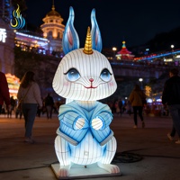 Maßgefertigte 3D-Cartoon-Tier-Laterne Traditionelles Chinesisches Laternenfest-Tier für Themenpark-Garten-Dekoration
