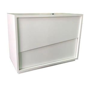 Armoire peinte en blanc avec 4 compartiments et 3 tiroirs Armoire de rangement spacieuse et fonctionnelle pour les magasins de centres commerciaux - Product Image 3