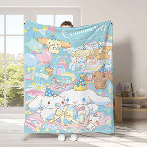 Mantas baratas al por mayor de felpa de poliéster con estampado personalizado de gatos KT kawaii, lindas, con MOQ bajo, para sofá, cama o sofá cama. - Product Image 4