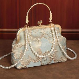 Nouvelle Pochette de Soirée Cheongsam Style National Chinois avec Chaîne à Clipser, en Polyester, Design Perles Dorées, Solennelle - Product Image 4