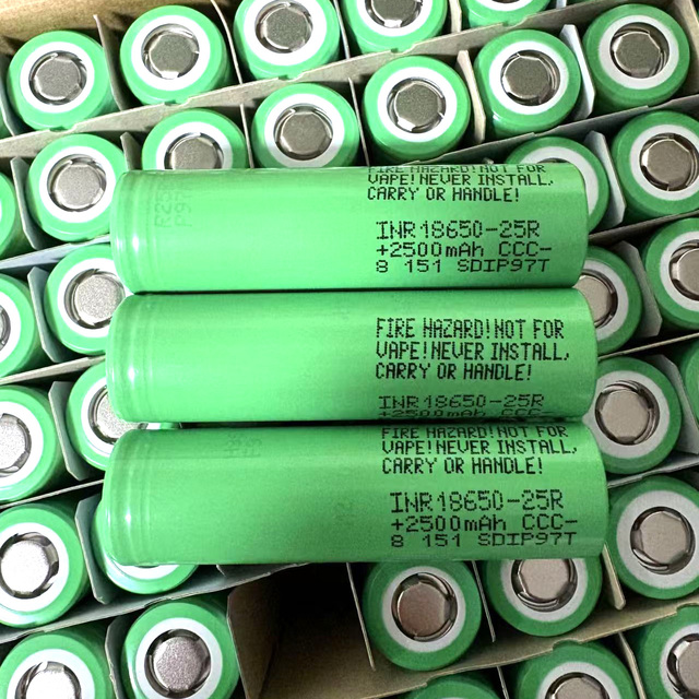 Original Brand New 18650 Genuine 25R 3.7V Deep Cycle 20A Discharge Cylindrical Flat Top Li-ion Battery 20A Discharge 3.7V