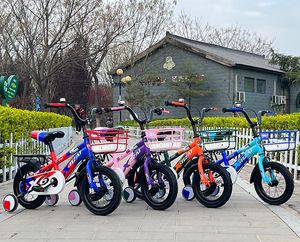 Vélo de sport à vitesse unique pour garçon Training Kids Bike avec fourche en aluminium Pédale en acier et 4 roues d'entraînement - Product Image 5