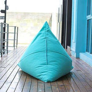 <span class=keywords><strong>A</strong></span> buon mercato triangolo confortevole pavimento spiaggia pigro <span class=keywords><strong>sacco</strong></span> di fagioli divano <span class=keywords><strong>esterno</strong></span> impermeabile sedia <span class=keywords><strong>sacco</strong></span> di fagioli all'aperto - Product Image 5