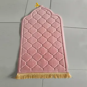 Tapis de priere Islam Espuma de memoria gruesa Alfombra de oración musulmana suave Alfombra de terciopelo Acolchado personalizado Janamaz Sajjadah Alfombra de oración Islámica