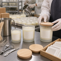 Vela Aromática de Cera de Soja en Vaso de Vidrio Esmerilado con Tapa de Madera