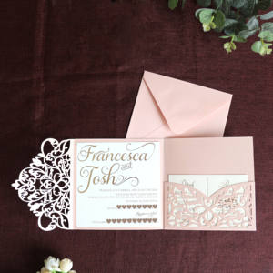 Vente en gros de carte d'<span class=keywords><strong>invitation</strong></span> rose clair découpée au laser personnalisée avec texte en feuille d'or et enveloppe pour <span class=keywords><strong>invitation</strong></span> de mariage/fête d'<span class=keywords><strong>anniversaire</strong></span> - Product Image 1
