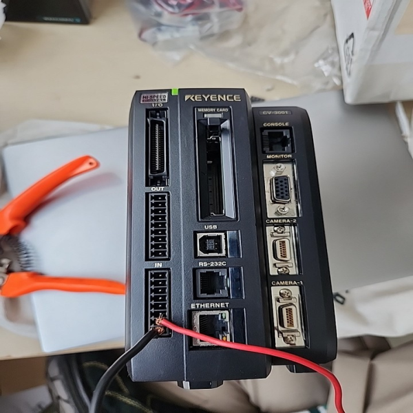 1 Brand New Original Item Vision System Controller - Cv-3001 Tested Fast Shipping Made in Japan Plc
