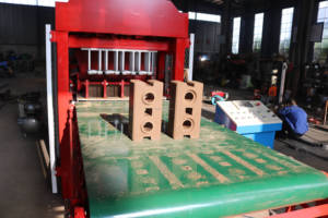 Máy ép thủy lực tự động khối đất Máy làm gạch dây chuyền sản xuất gạch hiệu quả cao - Product Image 4