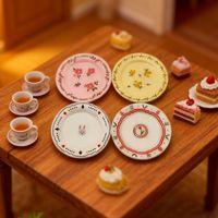 Assiettes miniatures de style français simulées, accessoires créatifs en résine, décorations de mini-scènes pour maison de poupée, jouets alimentaires, assiettes décoratives