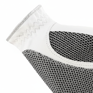 Guantes de golf de piel de oveja/Cabretta Súper suaves y transpirables para mujeres profesionales Golfistas Producto simple y excelente - Product Image 1