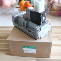 1 válvula solenoide nueva de la marca 4F619-L DC24V en caja # QW