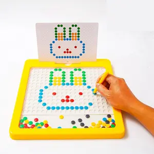 Frühe pädagogische magnetische Zeichnung Tablette Spielzeug magnetisches Zeichenbrett Pilz Nagel Puzzle Board für Kinder