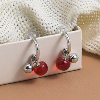 Boucles d'oreilles créoles cerise rouge, design fruit mignon, en acrylique plaqué argent, avec strass en cristal, pour femme, pour soirée, usage quotidien, bijoux de mode, cadeau