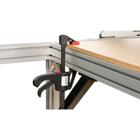 Machine de gravure laser CNC sur bois 1325 avec broche 3KW, collecteur de poussière et table aspirante pour la gravure de meubles et de portes