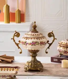 Nuevo diseño, precios de fábrica, Oriente Medio, Kazajstán, cerámica, decoración del hogar, jarrón de cerámica de lujo dorado con tapa