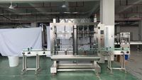 Machine numérique automatique de remplissage de liquides et de pâtes laitières en sachets, avec contrôle numérique et buses de distribution