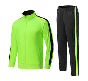 Vestes d'échauffement unisexes respirantes et personnalisées pour terrains de football pour hommes et femmes - Product Image 1