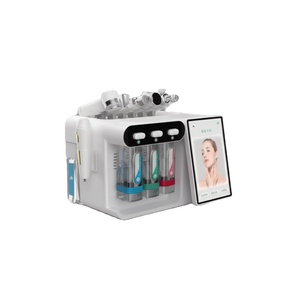 Appareil de beauté portable H2O2 Small Bubble 8 en 1 pour hydrothérapie, massage facial, hydradermabrasion, nettoyage en profondeur et lifting de la peau - Product Image 1
