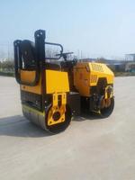 Petit compacteur vibrant à double tambour avec moteur et transmission pour les projets de construction résidentielle