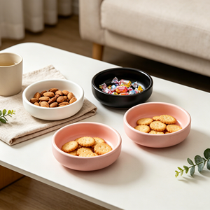 Petites assiettes rondes mates de 3,5 pouces en porcelaine rose, noir et blanc, pour <span class=keywords><strong>bonbons</strong></span>, collations ou desserts, personnalisables - Product Image 2