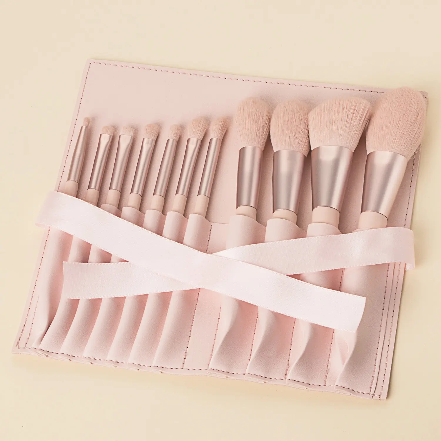 BUEYA 11pcs pink cosmetic brush eye shadow brush set high gloss professional Beauty Makeup Brush Set good value for money