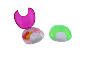 Boîte de rangement orthodontique personnalisée en plastique coloré pour <span class=keywords><strong>aligneurs</strong></span>, chewies et outil de retrait - Product Image 2