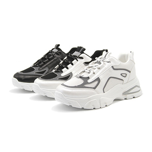 مورد صيني لأحذية رياضية نسائية مخصصة لزيادة الطول بنعل سميك وتصميم عصري لعام 2026 - Product Image 6