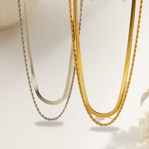 Collar de Moda INS, Cadena de Acero Inoxidable en Forma de Serpiente, Cadena Trenzada de Doble Capa, Chapado en Oro de 18K - Product Image 2