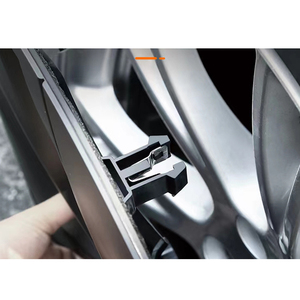 Nouveau design Accessoires d'extérieur de voiture Couvercle de moyeu <span class=keywords><strong>noir</strong></span> de <span class=keywords><strong>18</strong></span> <span class=keywords><strong>pouces</strong></span> <span class=keywords><strong>Enjoliveur</strong></span> de roue chromé de <span class=keywords><strong>18</strong></span> <span class=keywords><strong>pouces</strong></span> pour Tesla Model 3 - Product Image 4