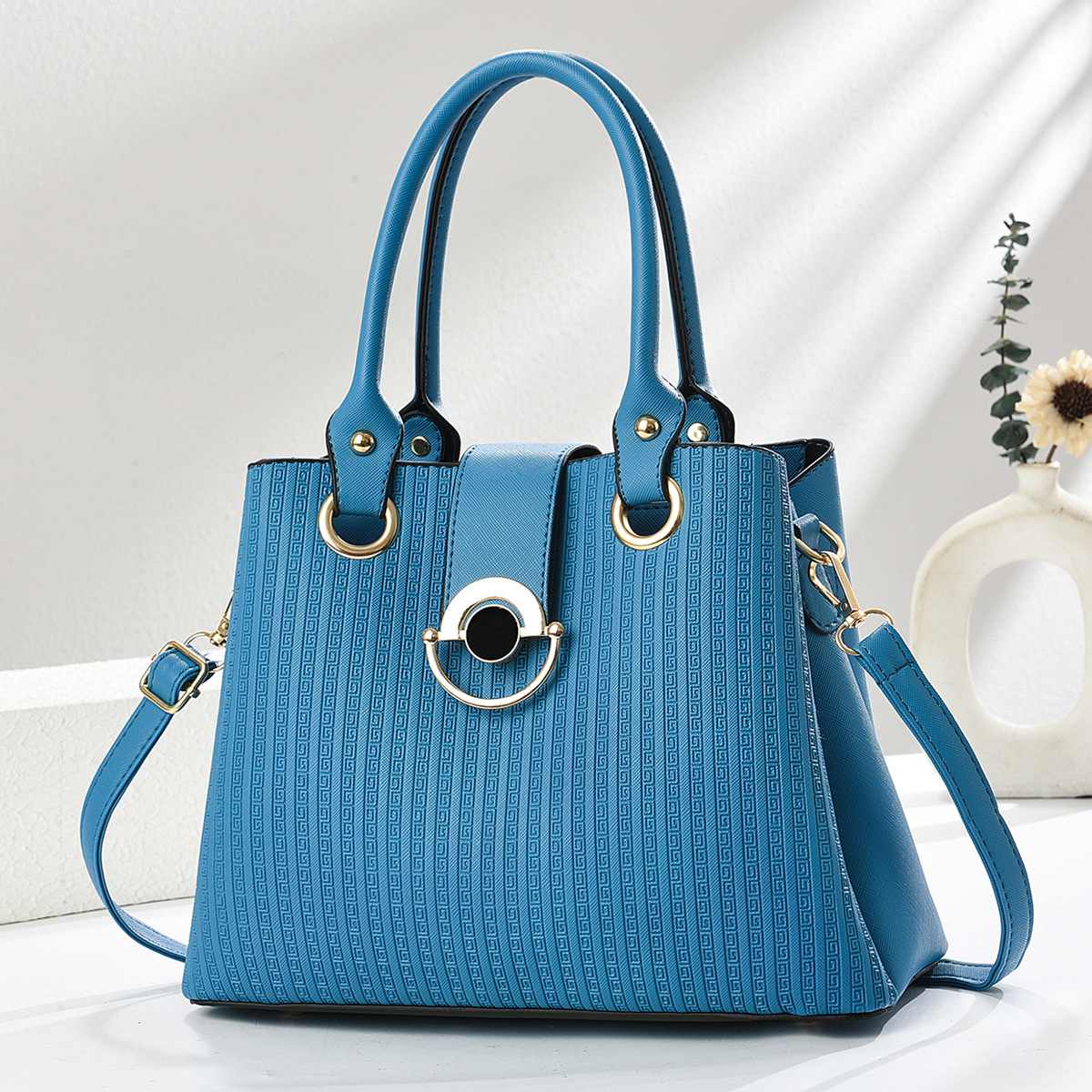 นกยูงสีฟ้า