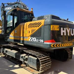 Excavatrice Hyundai 220 d'occasion modèle 2020 Pompe à engrenages pour moteur PLC 20 tonnes Shanghai Showroom - Product Image 6