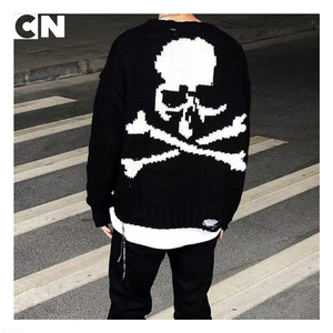 ผู้ผลิตเสื้อสเวตเตอร์ที่ได้รับการรับรอง GRS ขายส่งเสื้อสเวตเตอร์ไหมพรมถักลายกะโหลกศีรษะสีดำสำหรับผู้ชาย สไตล์ลำลอง สำหรับฤดูหนาว - Product Image 4