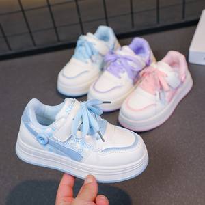 Chaussures de sport décontractées pour filles 2025 Bleu/Violet/Rose Cuir artificiel Fermeture à velcro Design tendance Nouveau modèle pour le printemps automne - Product Image 3