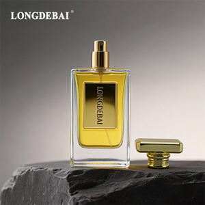 Flacon de parfum <span class=keywords><strong>en</strong></span> verre de haute qualité 30ml 50ml 80ml 100ml, flacon de parfum carré plat <span class=keywords><strong>en</strong></span> verre transparent avec bouchon doré - Product Image 4