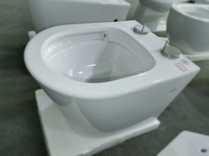 YW039 Toilette suspendue au mur <span class=keywords><strong>Wc</strong></span> Toilettes Sanitaires Style européen Céramique Salle de bain Toilette suspendue - Product Image 5