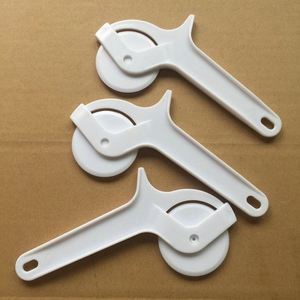 Factory Custom Logo 6 Inches Disposable Round Pizza Fork Food Grade <b>Plastic</b> Pizza <b>Wheel</b> Slicer - Product Image 5