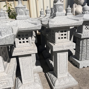 Lámpara de Piedra Esculpida a Precio de Mayoreo para Decoración de Jardín al Aire Libre, Estatua de Lámpara de Estilo Japonés Tallada a Mano - Product Image 2