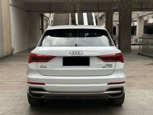 <span class=keywords><strong>Audi</strong></span> <span class=keywords><strong>Q3</strong></span> 35 TFSI Progressive Dynamic Edition SUV d'<span class=keywords><strong>occasion</strong></span> 2021 - Euro VI - Boîte automatique - Sièges en cuir - Phares LED et toit ouvrant - Product Image 4