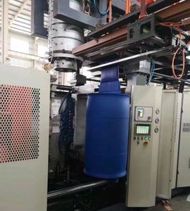 Machine de soufflage de PE de 200 <span class=keywords><strong>litres</strong></span>, fabrication de conteneurs en HDPE, PP, ABS, de fûts à huile avec composants de base du moteur - Product Image 2