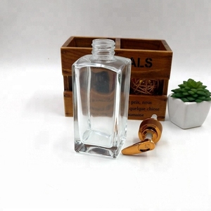 LLG Luxury Designs Distributeur de savon en verre de 250ml 8oz avec pompe dorée - Product Image 5