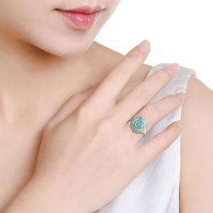 แหวนหยกเจไดต์สีน้ำเงินธรรมชาติ ประดับด้วยหยกโรส  ตัวเรือนเงินแท้ S925  เครื่องประดับสำหรับผู้หญิง  ของขวัญพร้อมใบรับรอง D332 - Product Image 4
