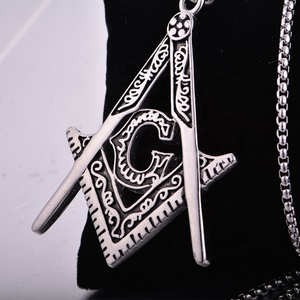 จี้อิลลูมินาติ สแตนเลสสตีล สั่งทำพิเศษ ตัวอักษร G จี้เสรีภาพแบบเมสัน ชุบไทเทเนียม - Product Image 5